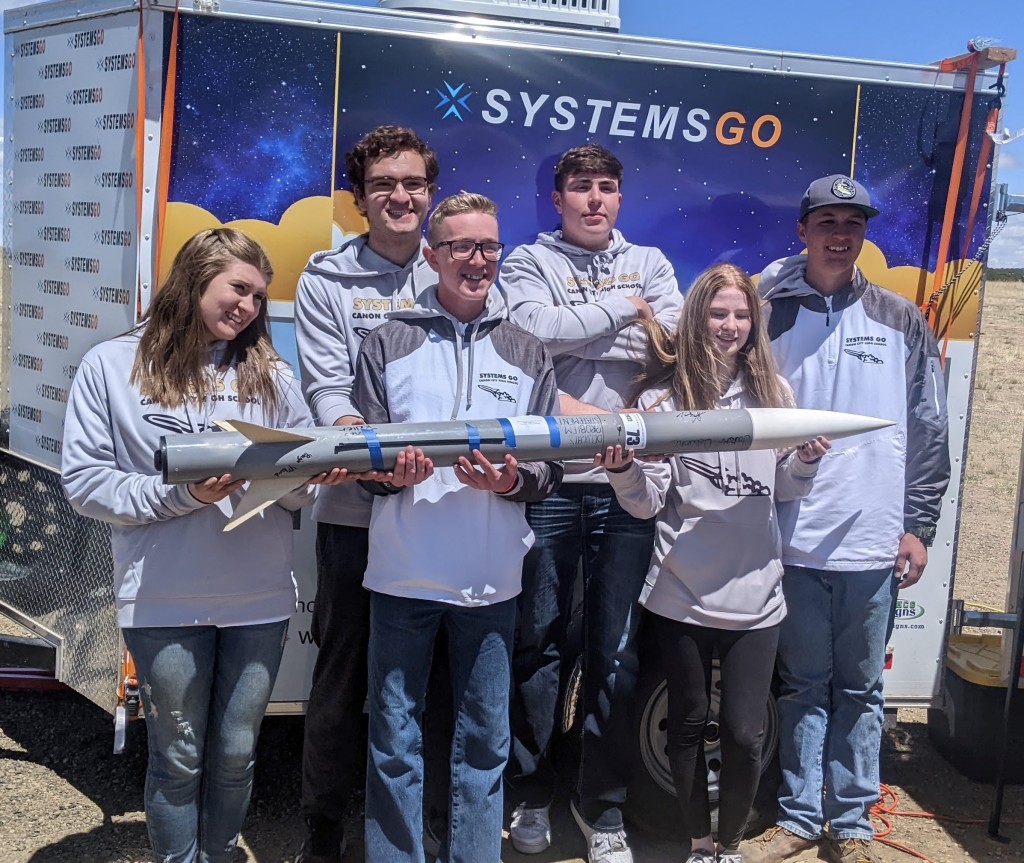 Die Canon City High School startet von Schülern gebaute Raketen – Canon City Daily Record